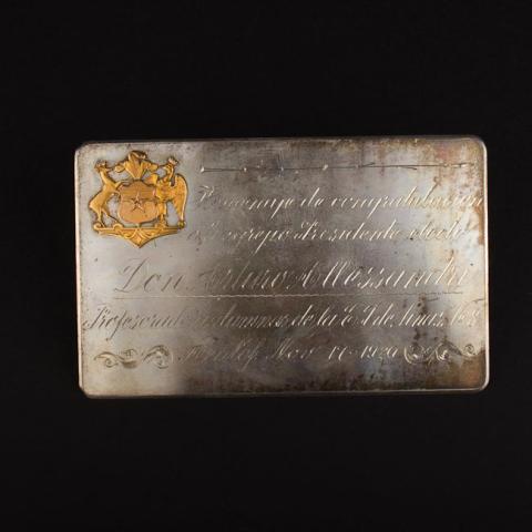 Primera imagen del registro Placa conmemorativa de la Escuela de Niñas Nº8