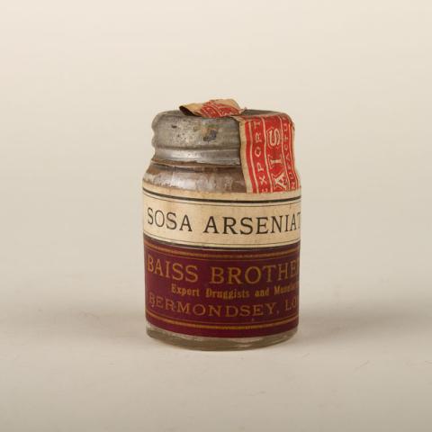 Primera imagen del registro Frasco de sosa Arseniato puro