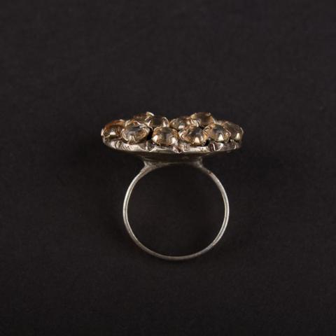 Primera imagen del registro Anillo (joya)