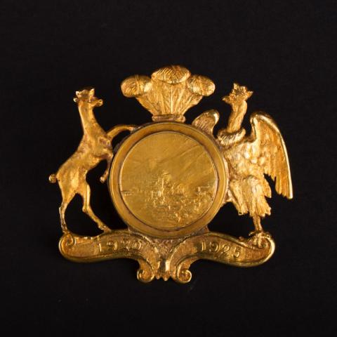 Primera imagen del registro Escudo de Chile conmemorativo a Arturo Alessandri Palma los mineros del Teniente