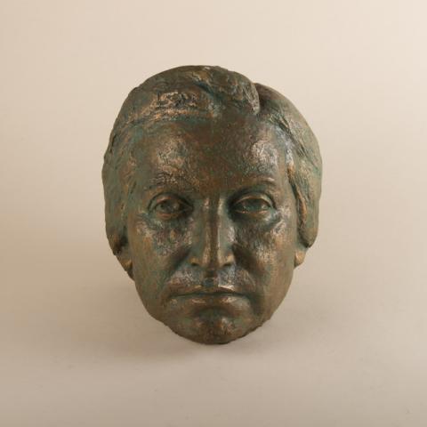 Primera imagen del registro Máscara de Gabriela Mistral (boceto)- Lucila Godoy Alcayaga