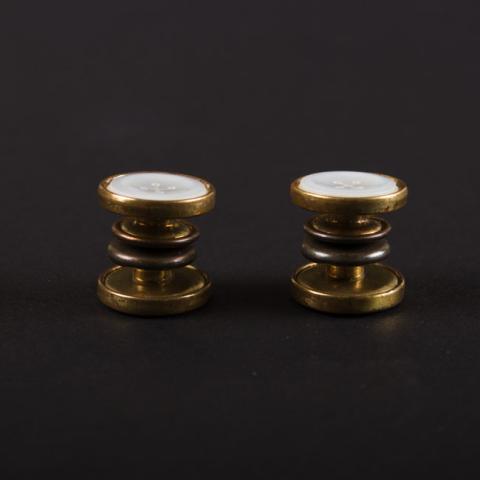 Primera imagen del registro Collera (joyas usadas en el vestuario)