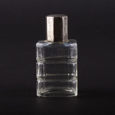 Primera imagen del registro Frasco de perfume