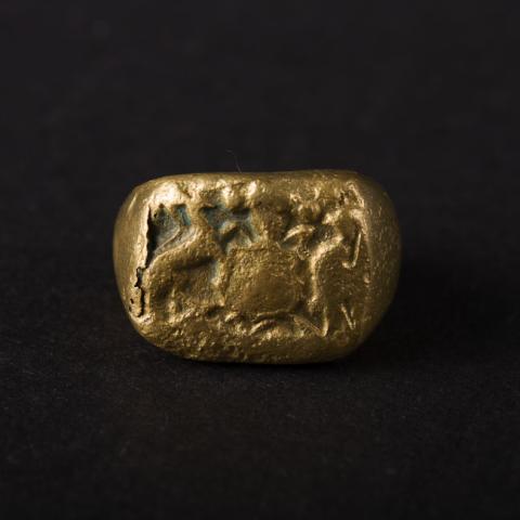 Primera imagen del registro Anillo (joya)