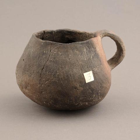 Primera imagen del registro Taza (arqueológica y etnográfica)