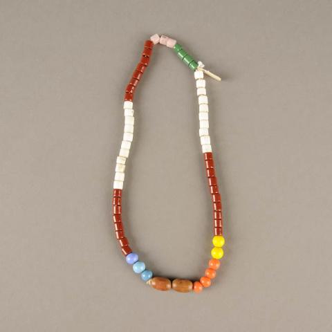 Primera imagen del registro Collar (accesorio de vestir)