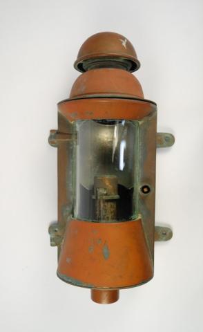 Primera imagen del registro Farol (artefacto de iluminación)