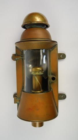 Primera imagen del registro Farol (artefacto de iluminación)