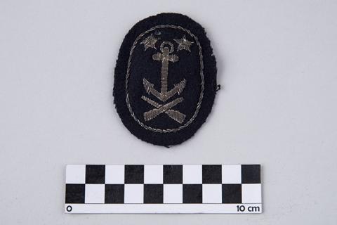 Primera imagen del registro Insignia (artefacto de identificación)