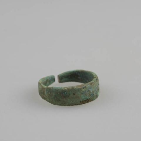 Primera imagen del registro Anillo (joya)