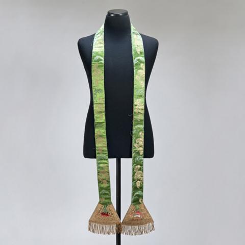 Primera imagen del registro Estola (vestuario litúrgico)