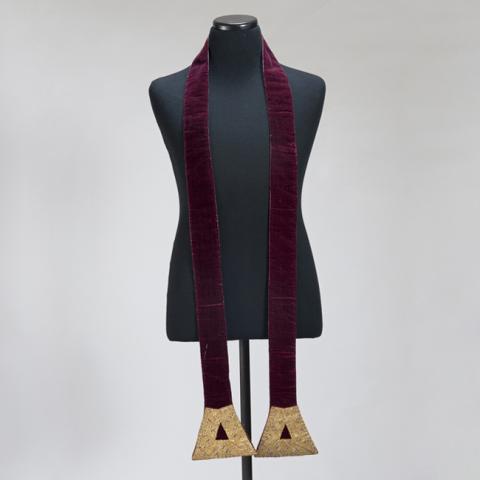 Primera imagen del registro Estola (vestuario litúrgico)