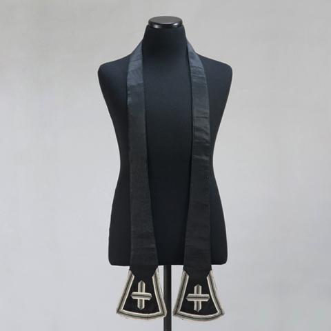 Primera imagen del registro Estola (vestuario litúrgico)