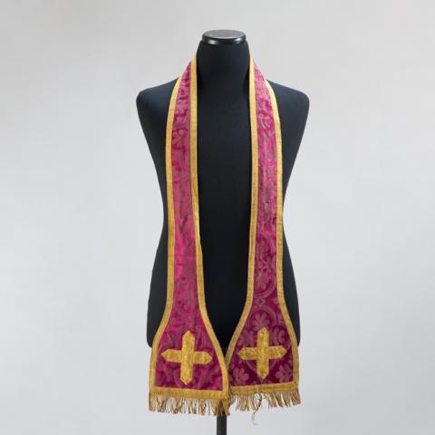 Primera imagen del registro Estola (vestuario litúrgico)