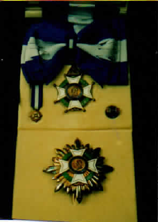 Primera imagen del registro Condecoración de la Orden de Francisco Morazán a Patricio Aylwin