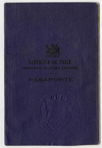 Primera imagen del registro Pasaporte de Vicente Huidobro, su esposa Manuela Portales y sus tres hijos
