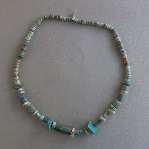 Primera imagen del registro Collar (accesorio de vestir)