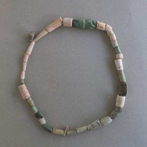 Primera imagen del registro Collar (accesorio de vestir)