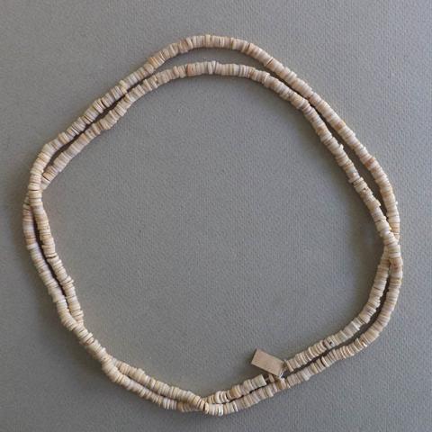 Primera imagen del registro Collar (accesorio de vestir)