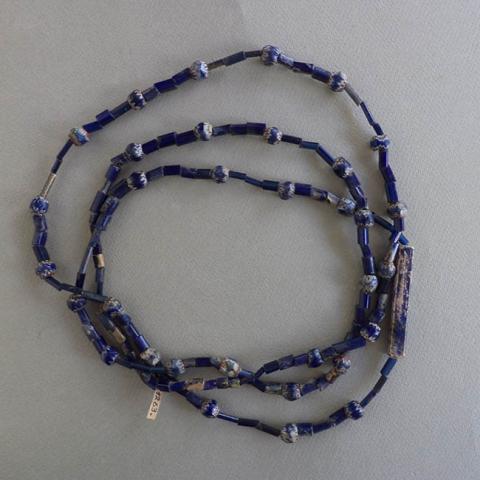 Primera imagen del registro Collar (accesorio de vestir)