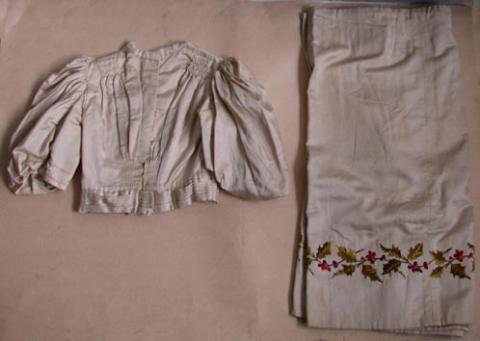 Primera imagen del registro Traje