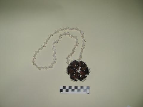 Primera imagen del registro Collar (accesorio de vestir)