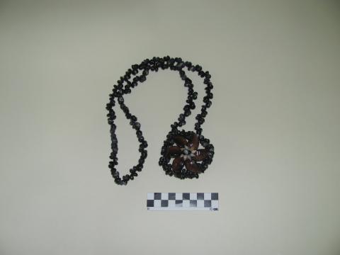 Primera imagen del registro Collar (accesorio de vestir)