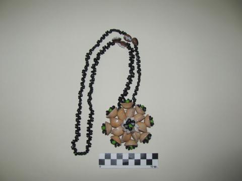 Primera imagen del registro Collar (accesorio de vestir)