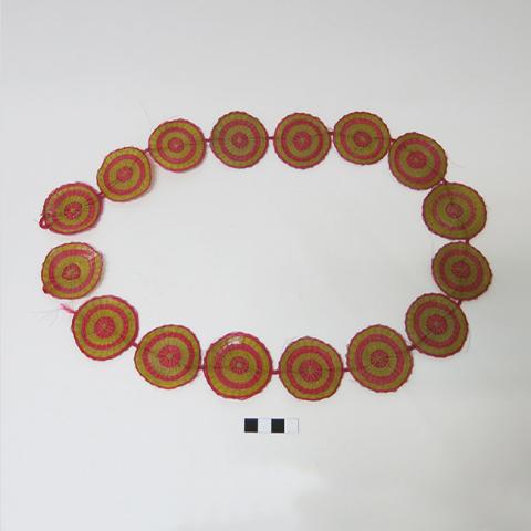Primera imagen del registro Collar (accesorio de vestir)