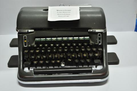 Primera imagen del registro Máquina de escribir
