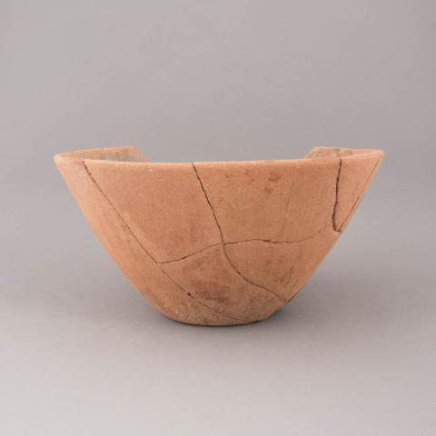 Primera imagen del registro Plato campanuliforme (arqueológico)