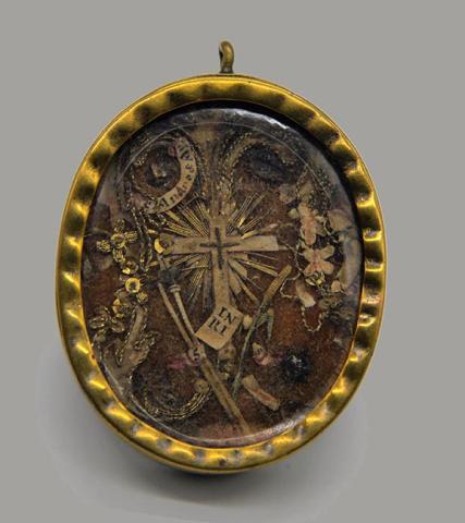 Primera imagen del registro Relicario Lignum Crucis