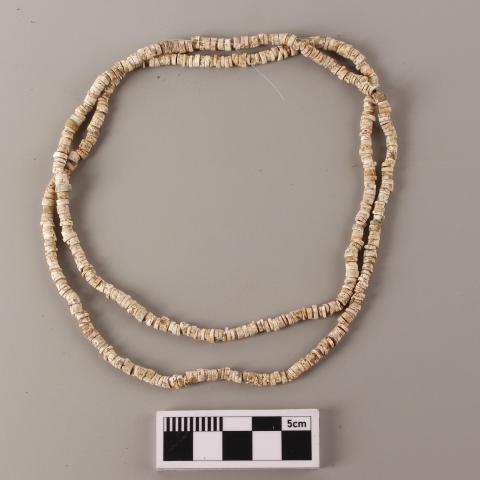 Primera imagen del registro Collar (accesorio de vestir)