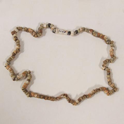 Primera imagen del registro Collar (accesorio de vestir)