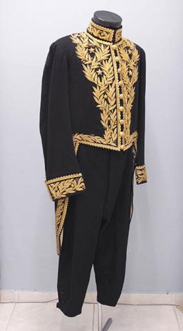 Primera imagen del registro Uniforme (diplomático)