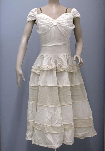 Primera imagen del registro Vestido (prenda principal)