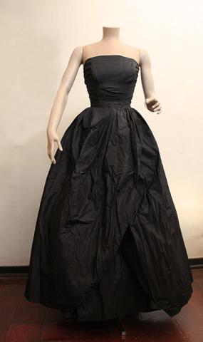 Primera imagen del registro Vestido (prenda principal)
