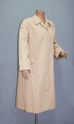 Primera imagen del registro Impermeable (prenda exterior)
