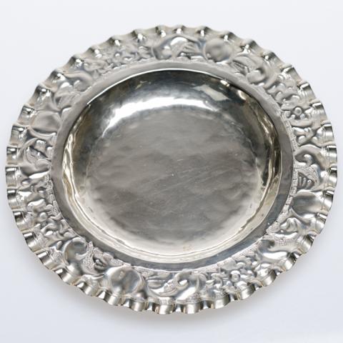 Primera imagen del registro Plato decorativo