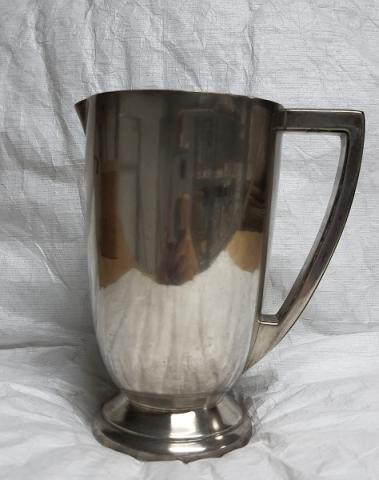 Primera imagen del registro Jarra de leche