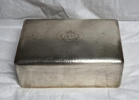 Primera imagen del registro Caja de cigarros