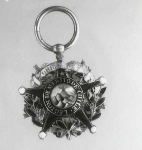 Primera imagen del registro Condecoración de Legión al Mérito