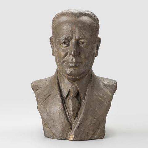 Primera imagen del registro Busto de Manuel Astudillo Oliva