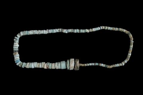 Primera imagen del registro Collar (accesorio de vestir)