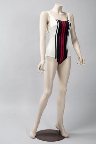 Primera imagen del registro Traje de baño