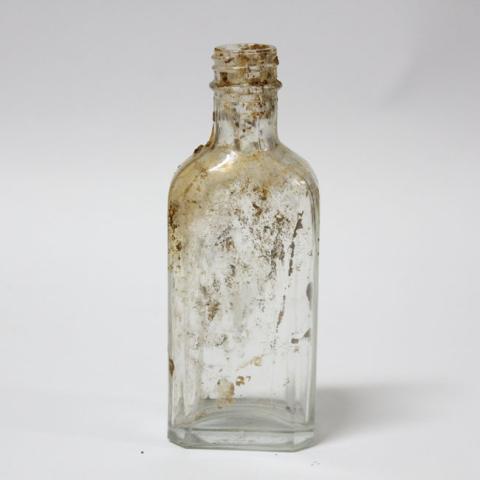 Primera imagen del registro Botella de medicamento