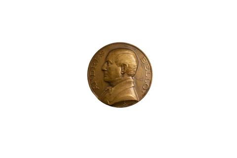 Primera imagen del registro Medalla conmemorativa Andrés Bello