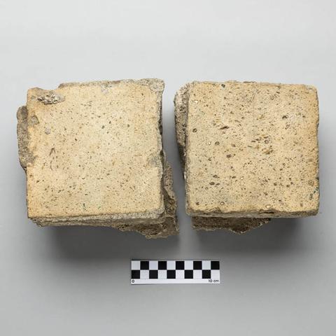 Primera imagen del registro Bloque de piedra (pavimento)