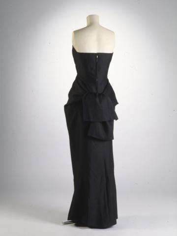 Primera imagen del registro Vestido (prenda principal)