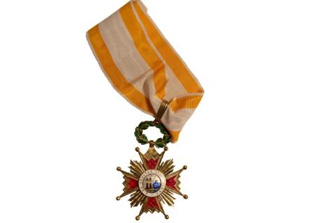 Primera imagen del registro Condecoración Orden Isabel la Católica